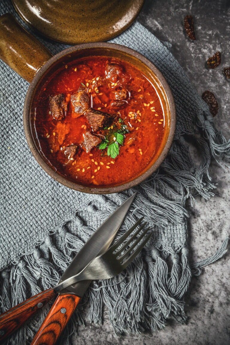 10 Healthy Slow Cooker Soups for Weight Loss